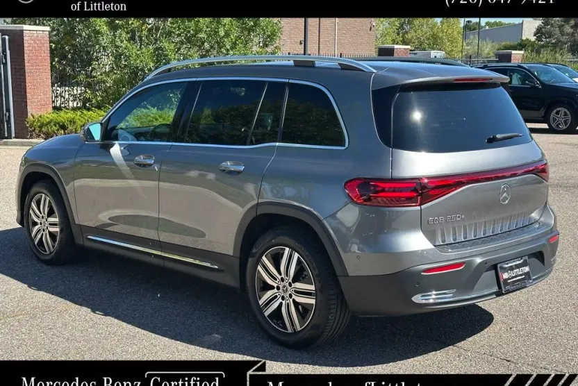 2025 Mercedes Benz EQB 250+ photo 1