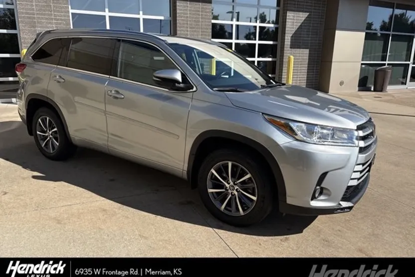 2018 Toyota Highlander XLE photo 1