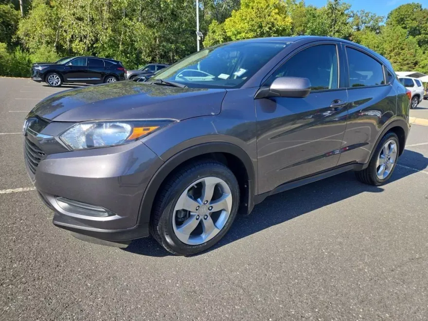 2018 Honda HR-V LX photo 1