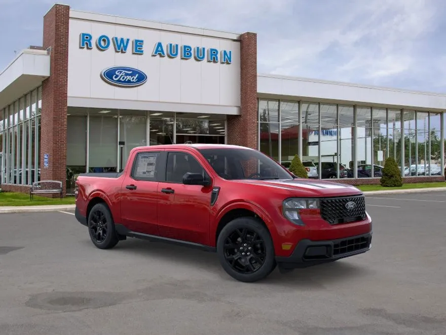 2025 Ford Maverick XLT photo 1