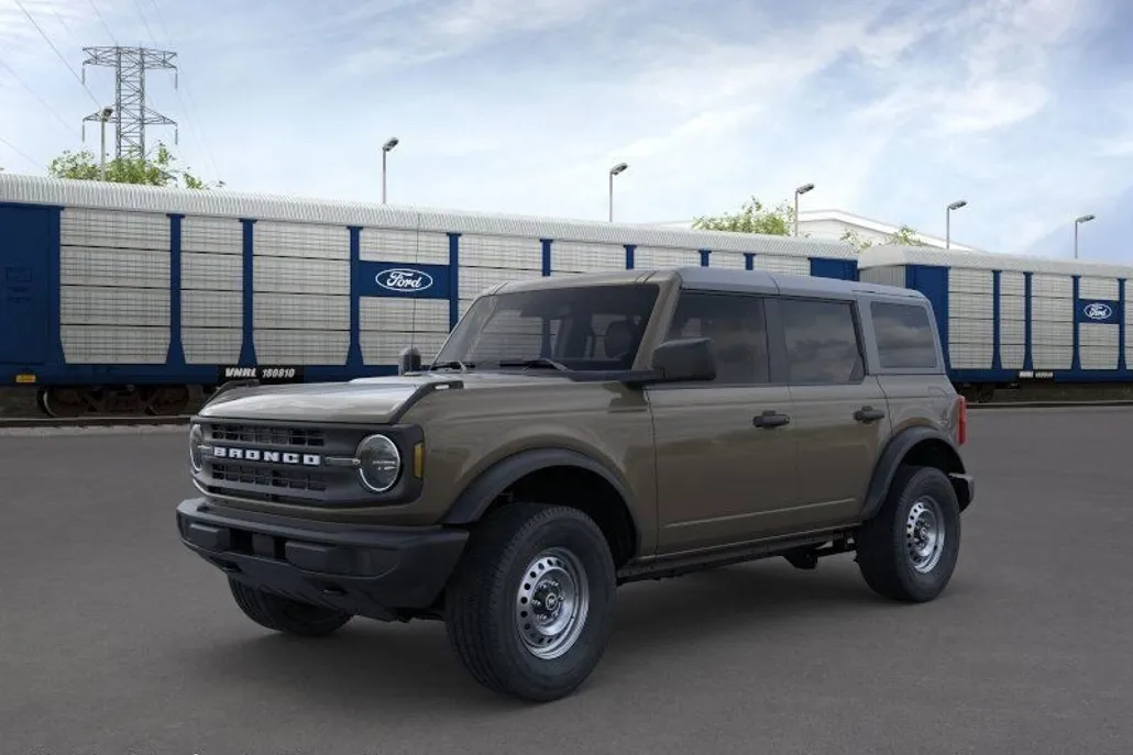 2025 Ford Bronco Base photo 1