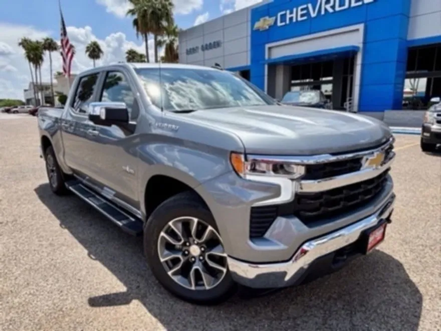 2026 Chevrolet Silverado 1500 LT photo 1