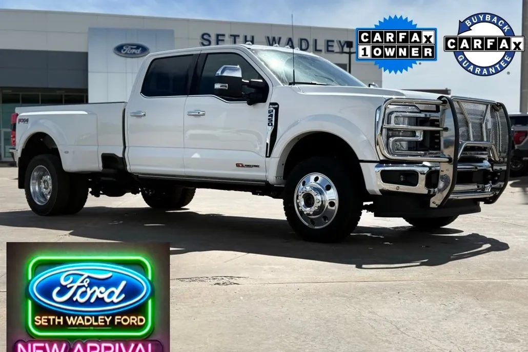 2025 Ford F-450 photo 1
