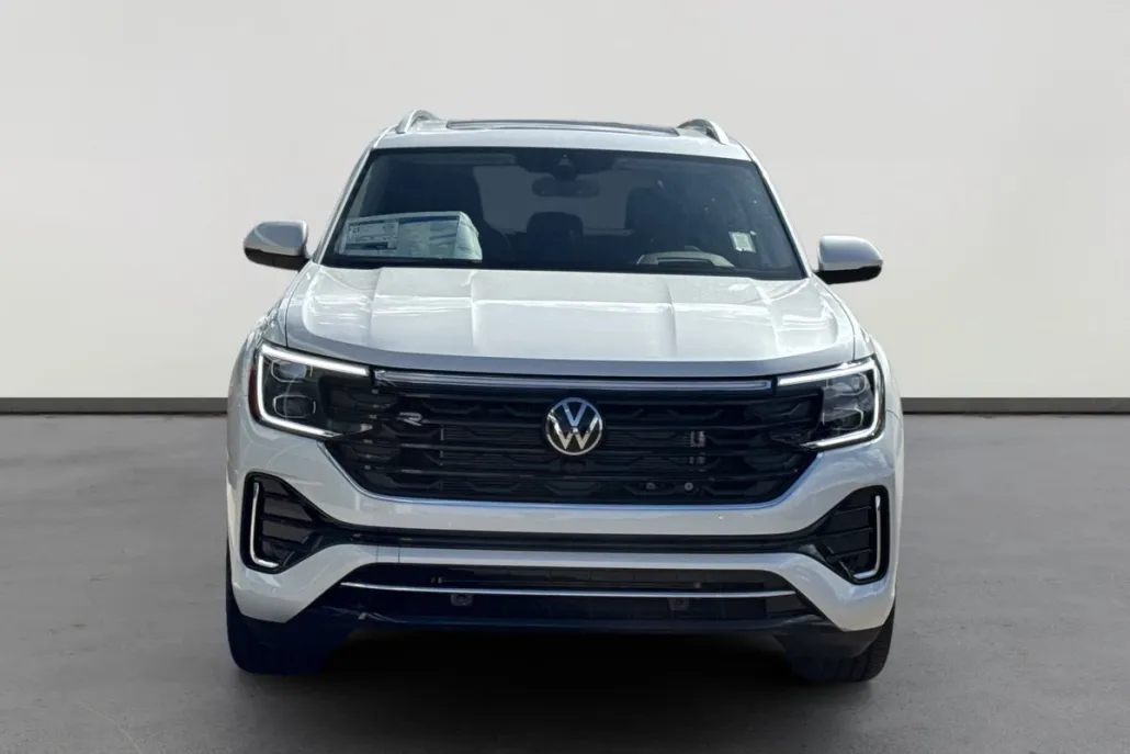 2026 Volkswagen Atlas SEL Premium R-Line photo 1