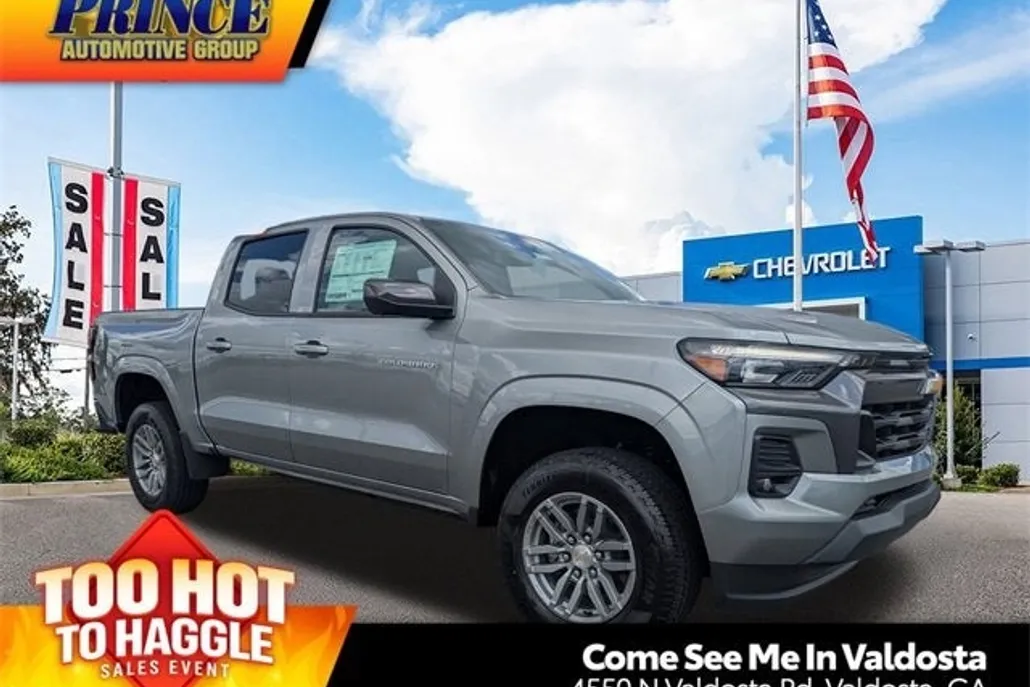 2026 Chevrolet Colorado LT photo 1