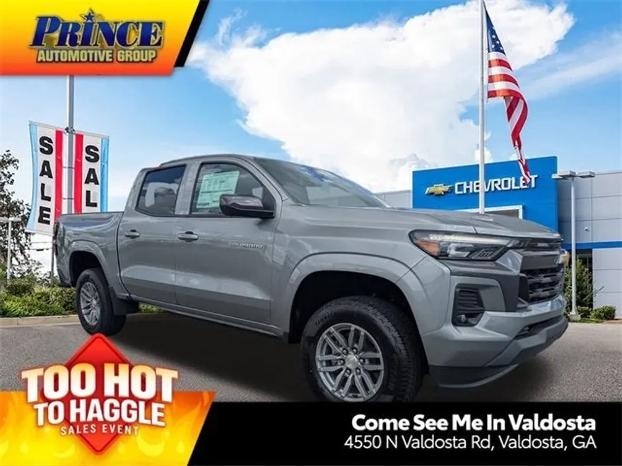 2026 Chevrolet Colorado LT photo 1