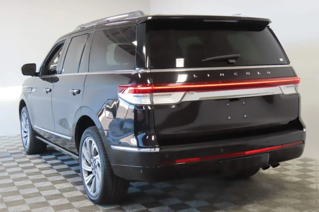 2022 Lincoln Navigator Reserve photo 1