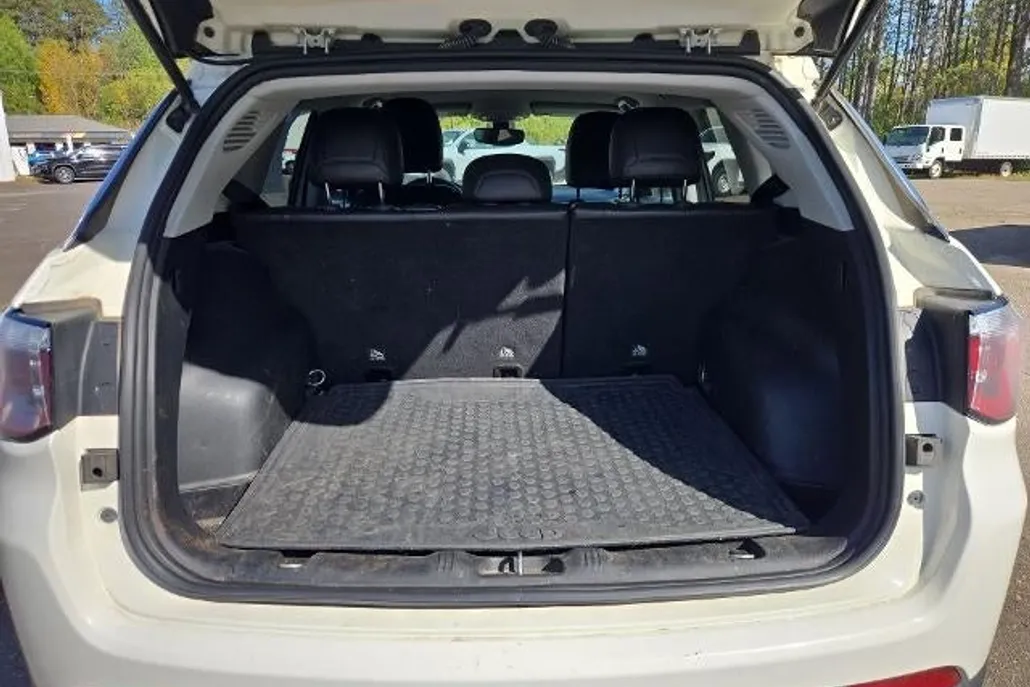 2018 Jeep Compass Latitude photo 1