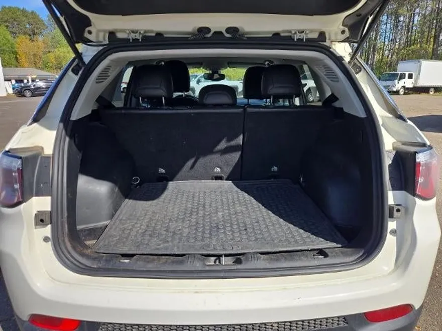 2018 Jeep Compass Latitude photo 1