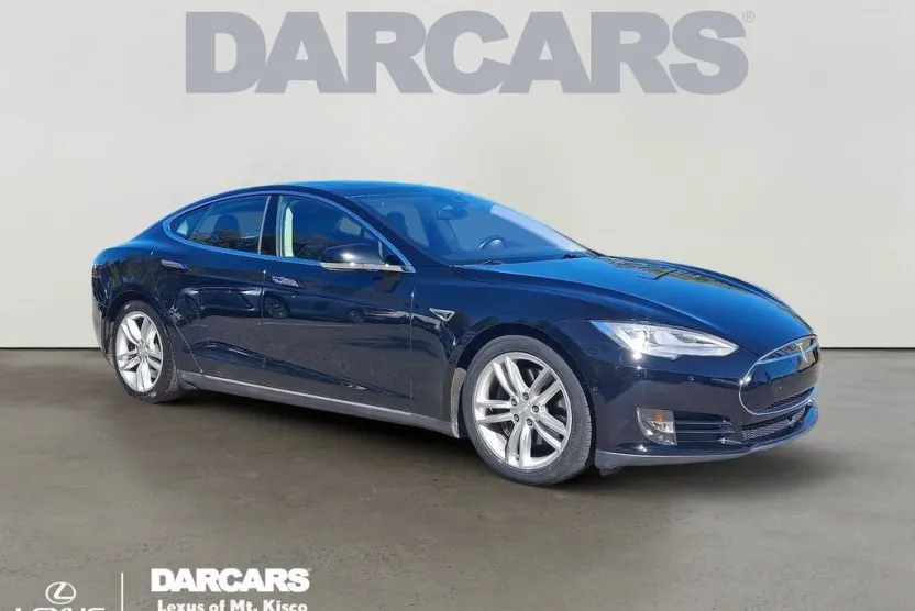 2015 Tesla Model S 70D photo 1