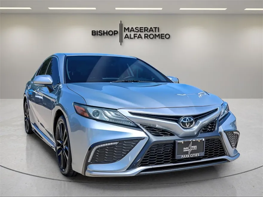 2022 Toyota Camry XSE photo 1