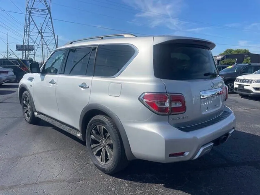2017 Nissan Armada Platinum photo 1