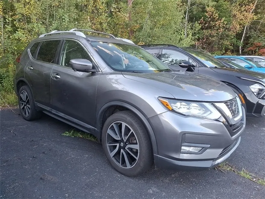 2020 Nissan Rogue SL photo 1