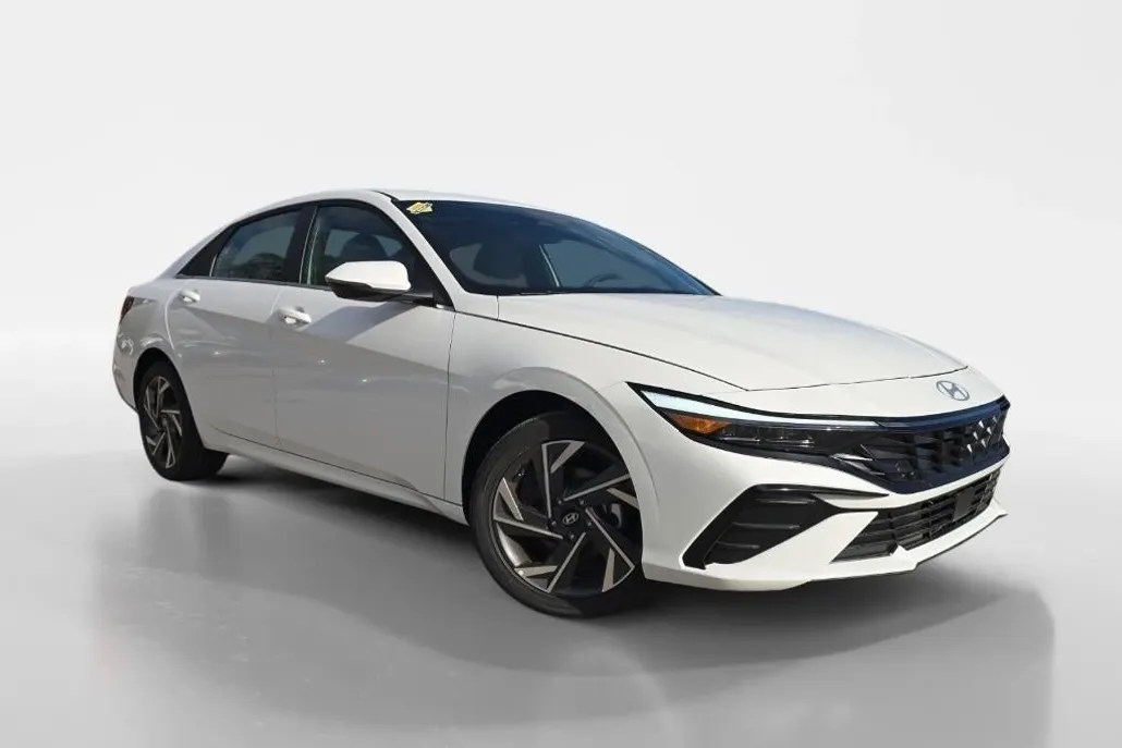 2025 Hyundai Elantra Hybrid Limited photo 1