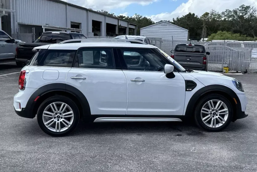 2020 Mini Countryman Oxford Edition photo 1