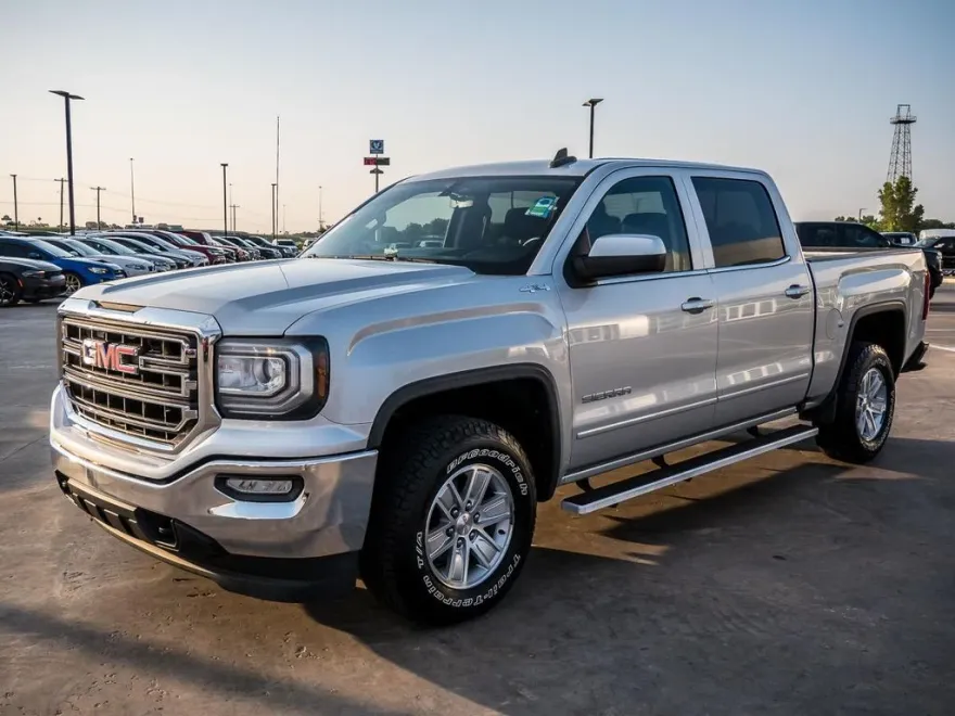 2016 Gmc Sierra 1500 SLE photo 1