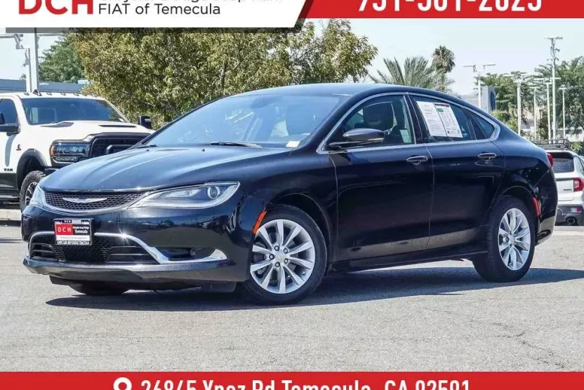 2015 Chrysler 200 C photo 1
