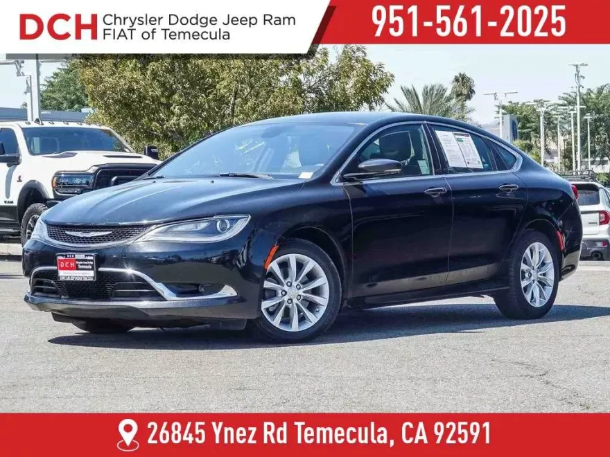 2015 Chrysler 200 C photo 1