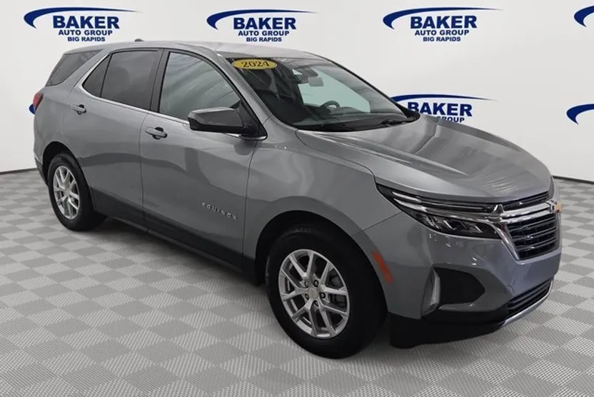 2024 Chevrolet Equinox LT photo 1