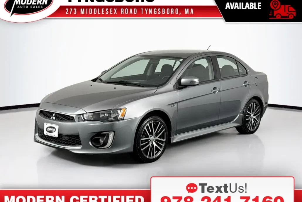 2017 Mitsubishi Lancer ES photo 1