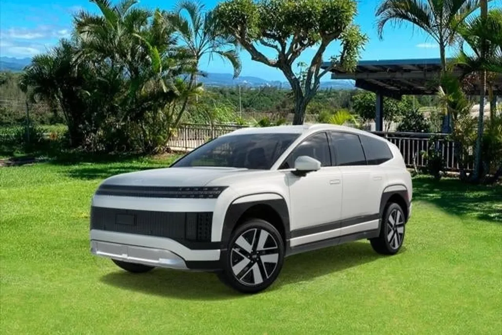 2026 Hyundai Ioniq SEL photo 1