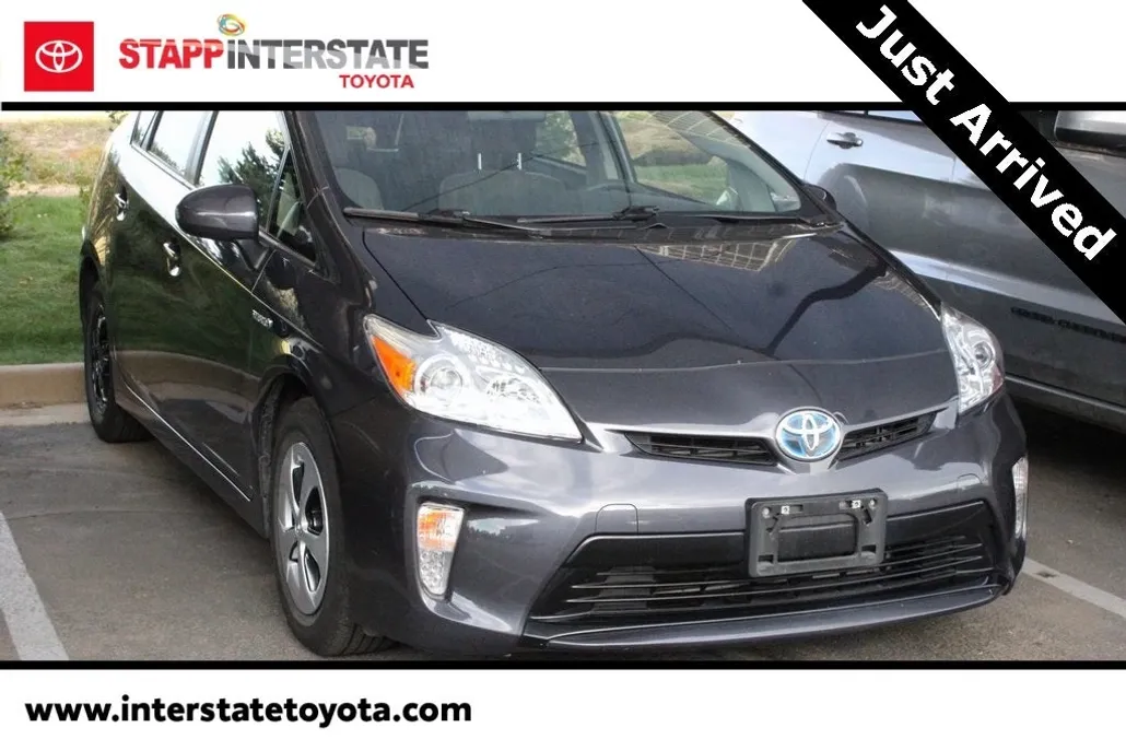 2015 Toyota Prius Two photo 1