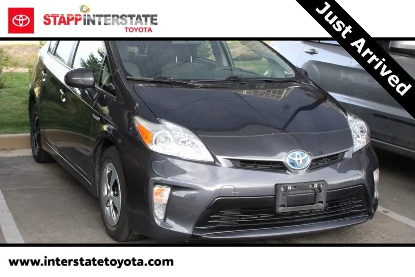 2015 Toyota Prius Two photo 1