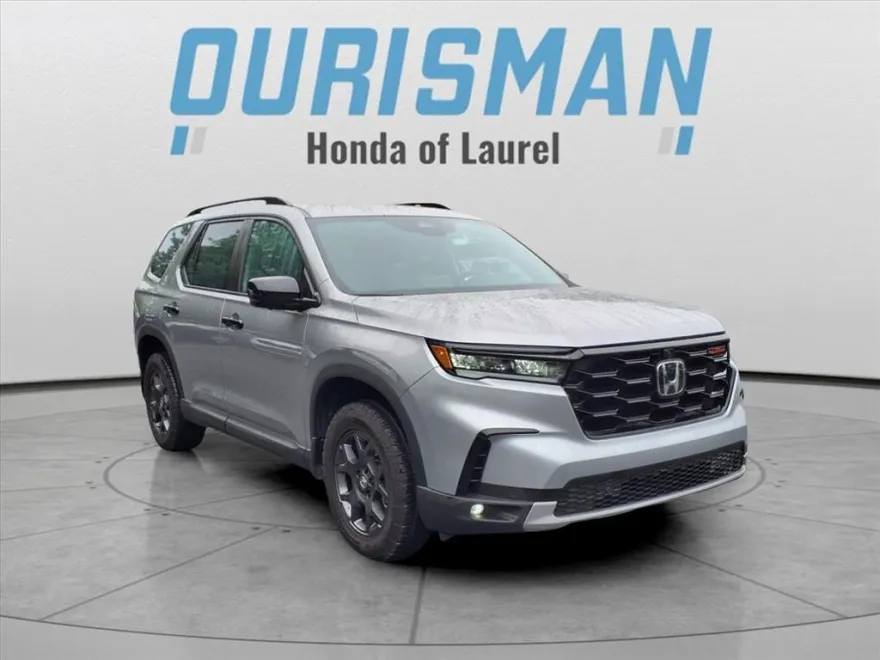 2025 Honda Pilot TrailSport photo 1
