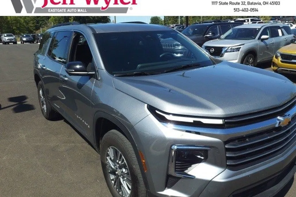 2024 Chevrolet Traverse photo 1