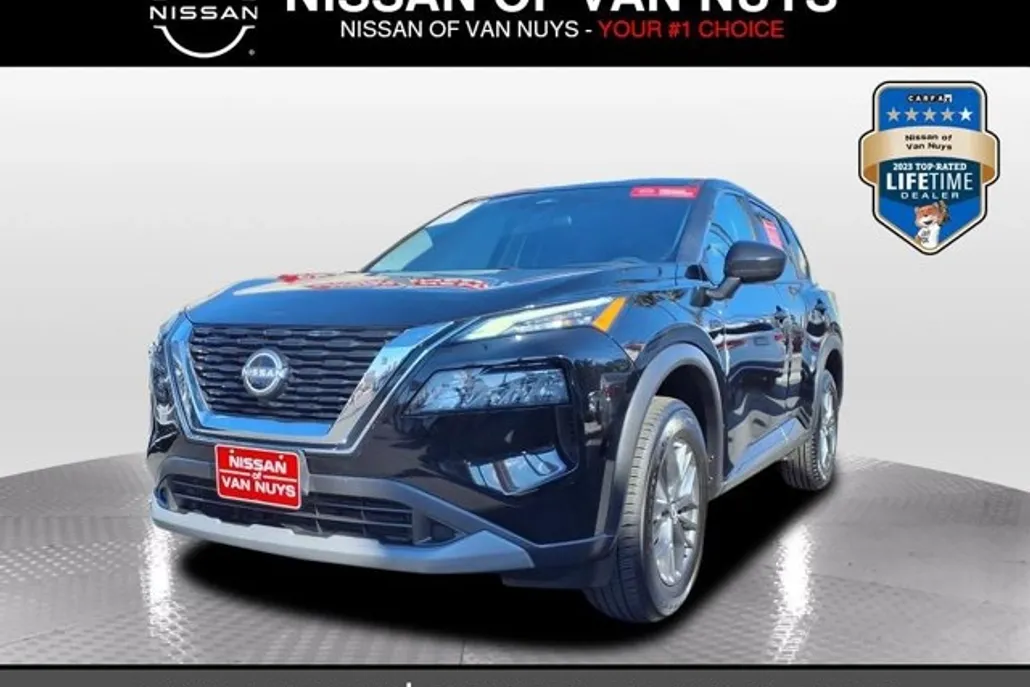 2023 Nissan Rogue SV photo 1