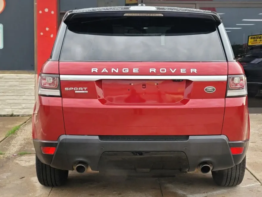 2016 Land Rover Range Rover Sport SE photo 1