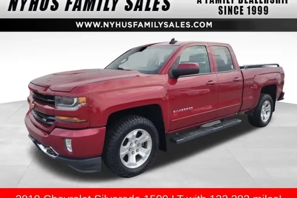 2019 Chevrolet Silverado 1500 LT photo 1