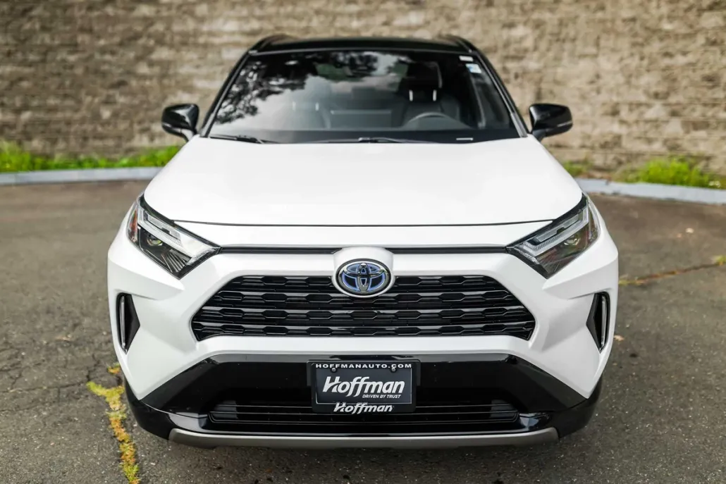 2023 Toyota RAV4 Hybrid XSE photo 1