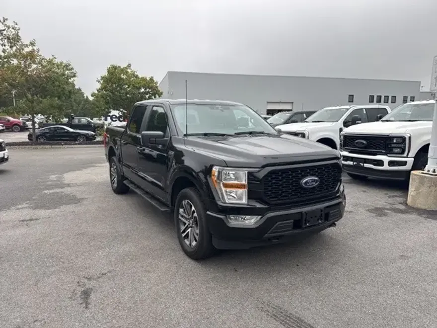 2022 Ford F-150 XL photo 1