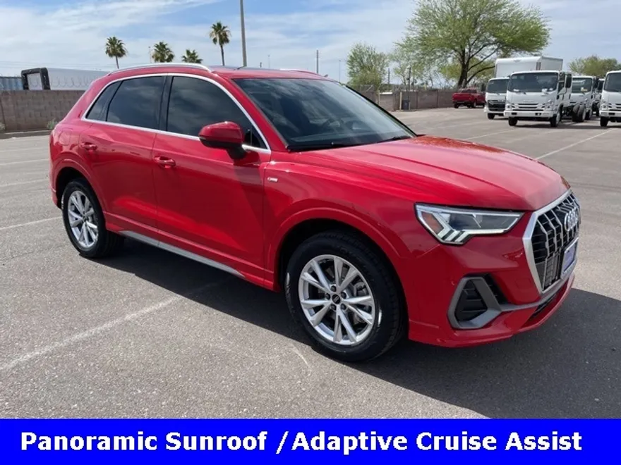 2023 Audi Q3 S line Premium Plus photo 1