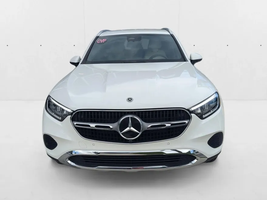 2025 Mercedes Benz GLC 300 4MATIC photo 1