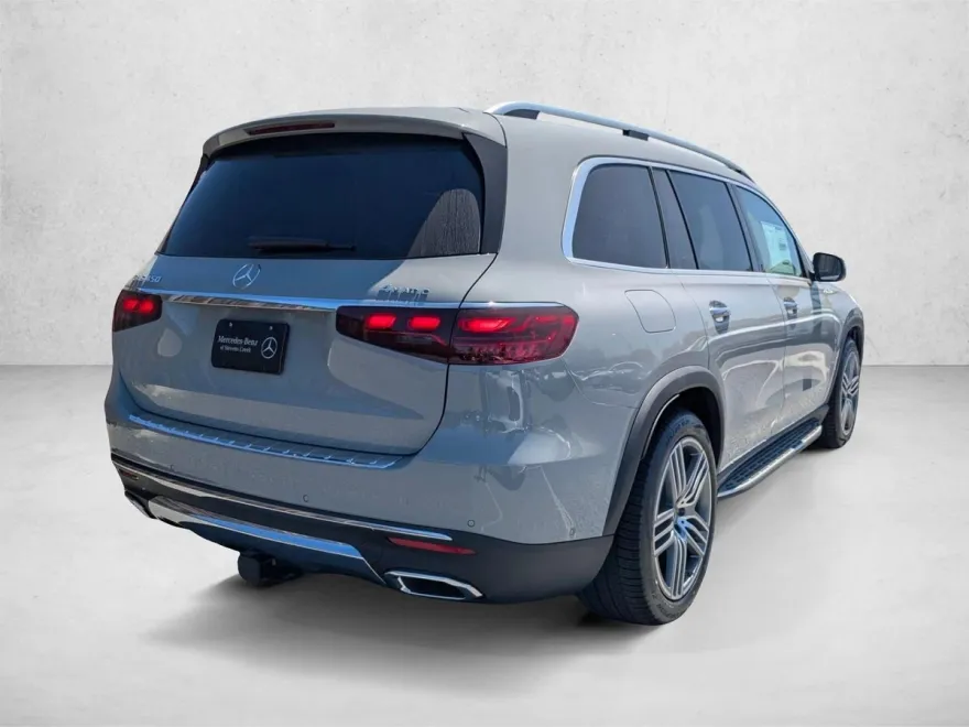 2025 Mercedes Benz GLS 450 4MATIC photo 1