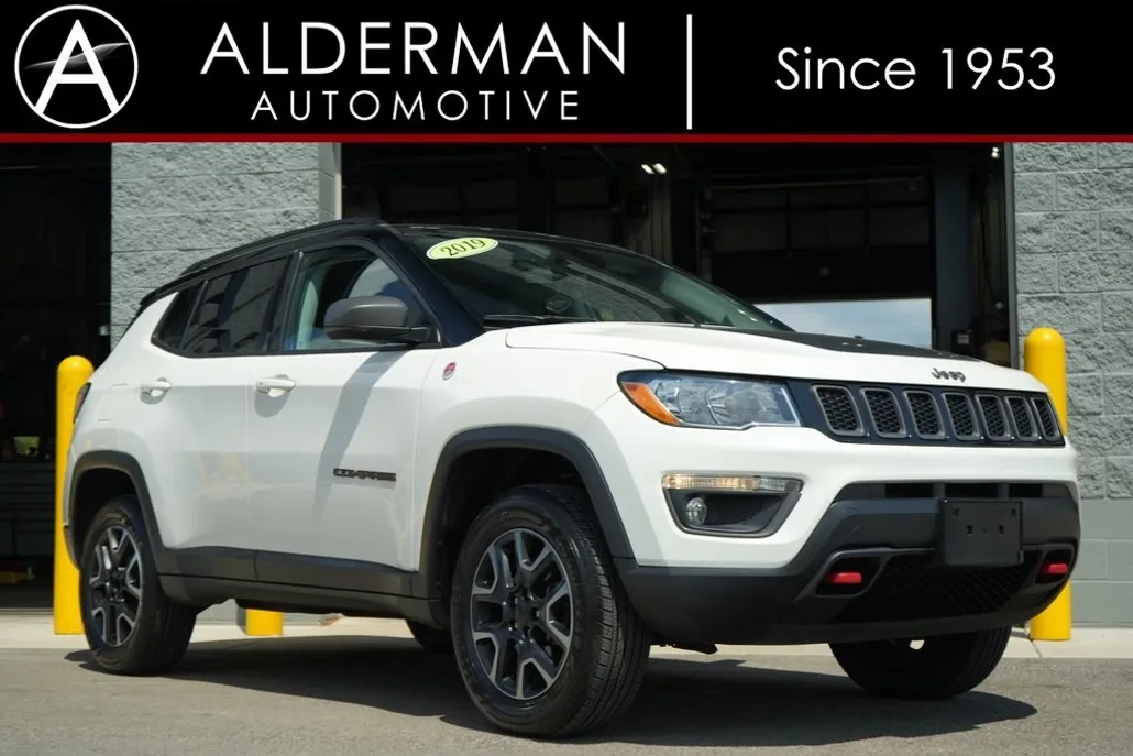 2019 Jeep Compass Trailhawk photo 1