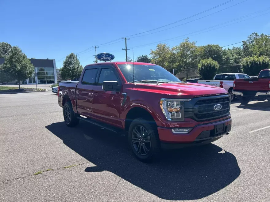 2022 Ford F-150 XLT photo 1
