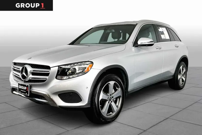 2017 Mercedes Benz GLC 300 photo 1