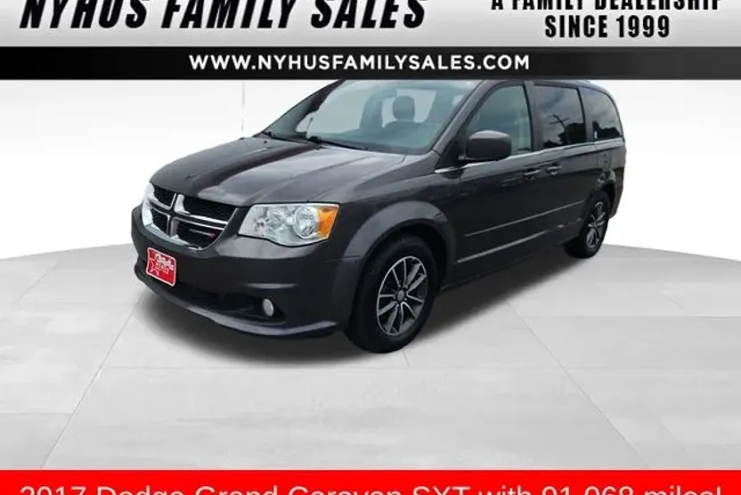2017 Dodge Grand Caravan SXT photo 1