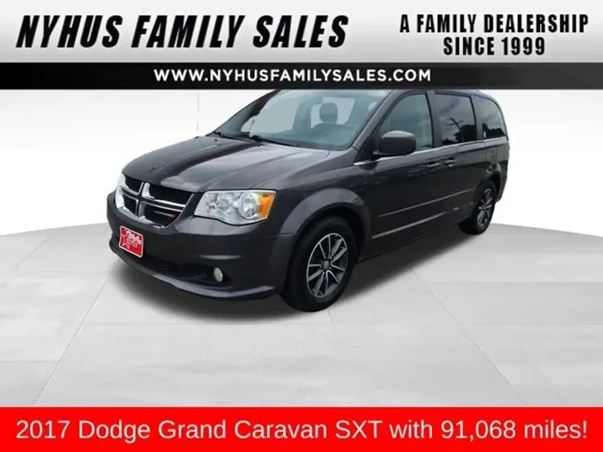 2017 Dodge Grand Caravan SXT photo 1