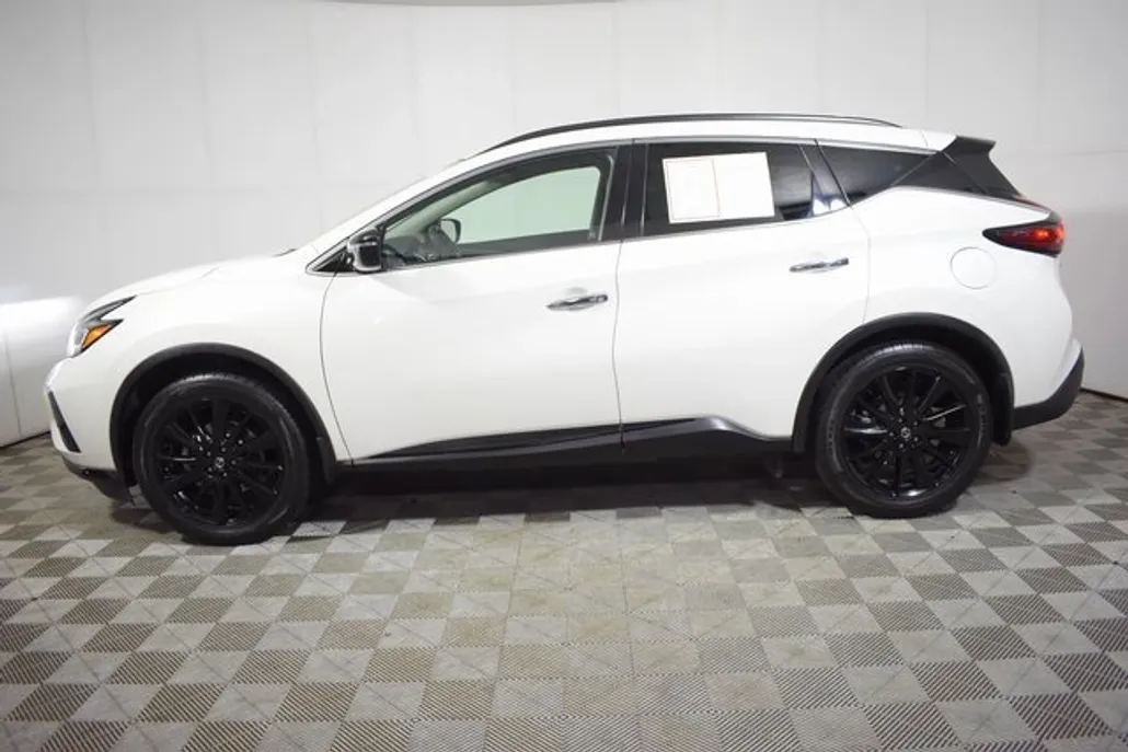 2022 Nissan Murano SV photo 1