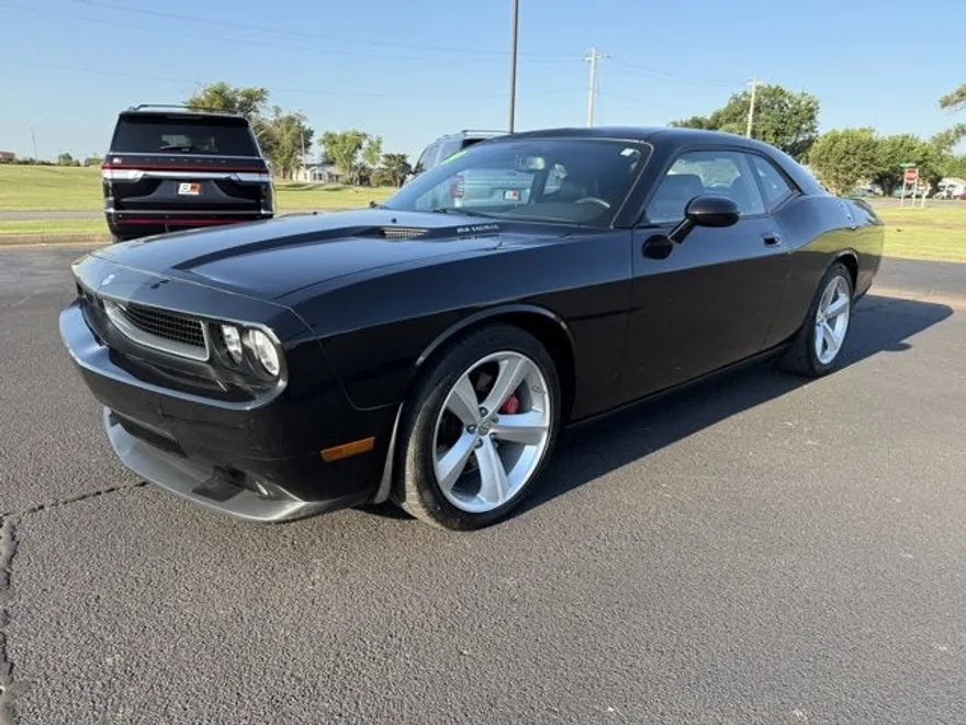 2009 Dodge Challenger SRT8 photo 1