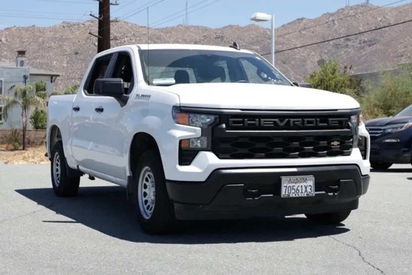 2024 Chevrolet Silverado 1500 photo 1