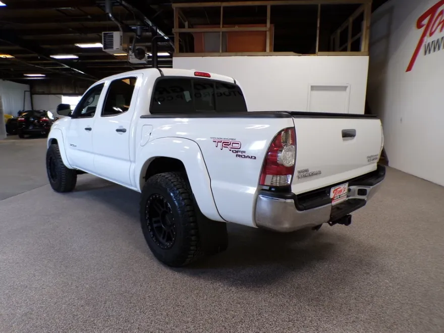 2010 Toyota Tacoma PreRunner photo 1