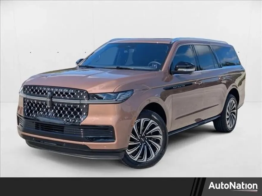 2025 Lincoln Navigator Black Label photo 1