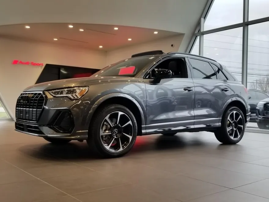 2025 Audi Q3 S line Premium Plus photo 1