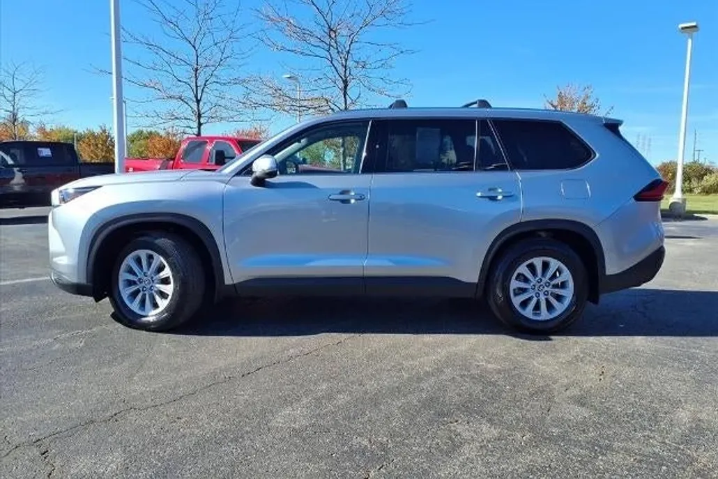 2024 Toyota Grand Highlander Hybrid XLE AWD photo 1