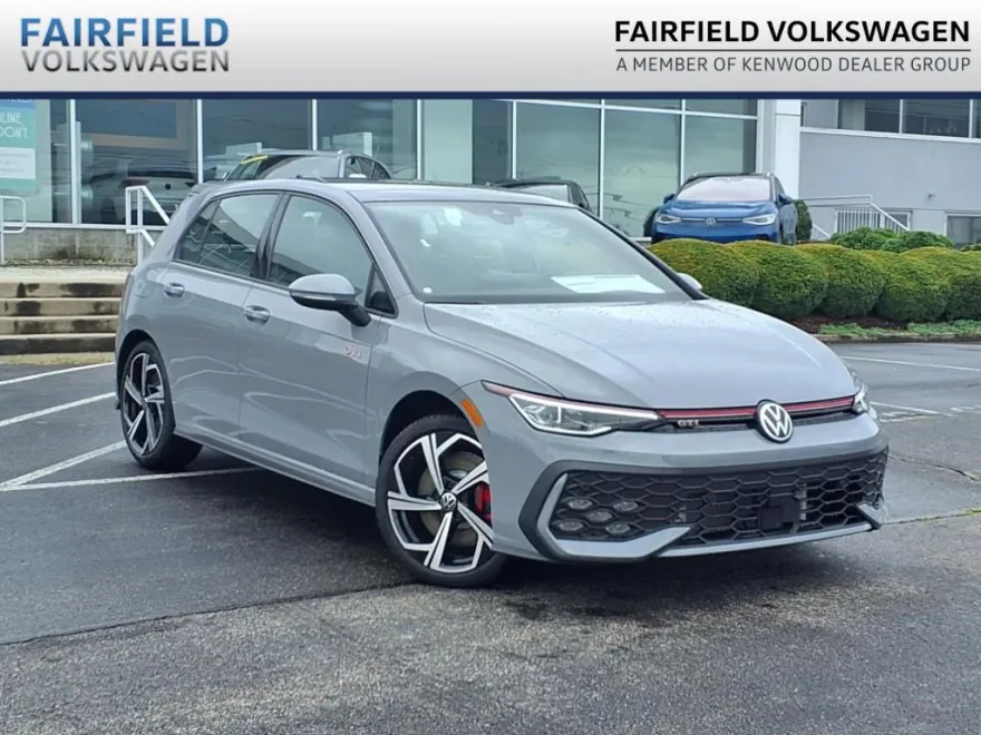 2025 Volkswagen Golf GTI SE photo 1